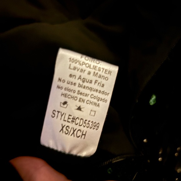 Green and black sequin formal/prom dress - Picture 6 of 7